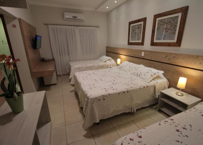 HOTEL-POUSADA-SURUCUA-PAGINA-ACOMODACOES-QUARTO-FAMILIA-DELUXE-00004