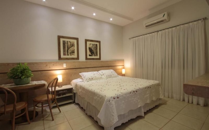 HOTEL-POUSADA-SURUCUA-PAGINA-ACOMODACOES-QUARTO-INDIVIDUAL-DELUXE-00001