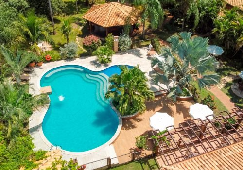 HOTEL-POUSADA-SURUCUA-PAGINA-PRINCIPAL-CARROSSEL-DRONE-PISCINA
