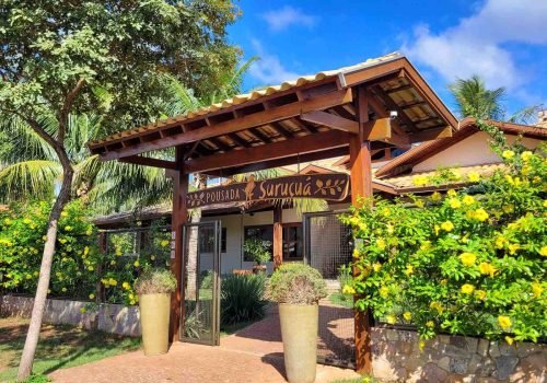 Hotel em Bonito MS - Entrada da Pousada Surucuá