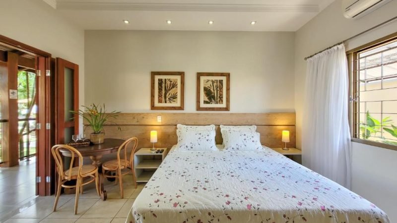 Quarto Deluxe com Cama de Casal ou 2 de Solteiro - Foto 1